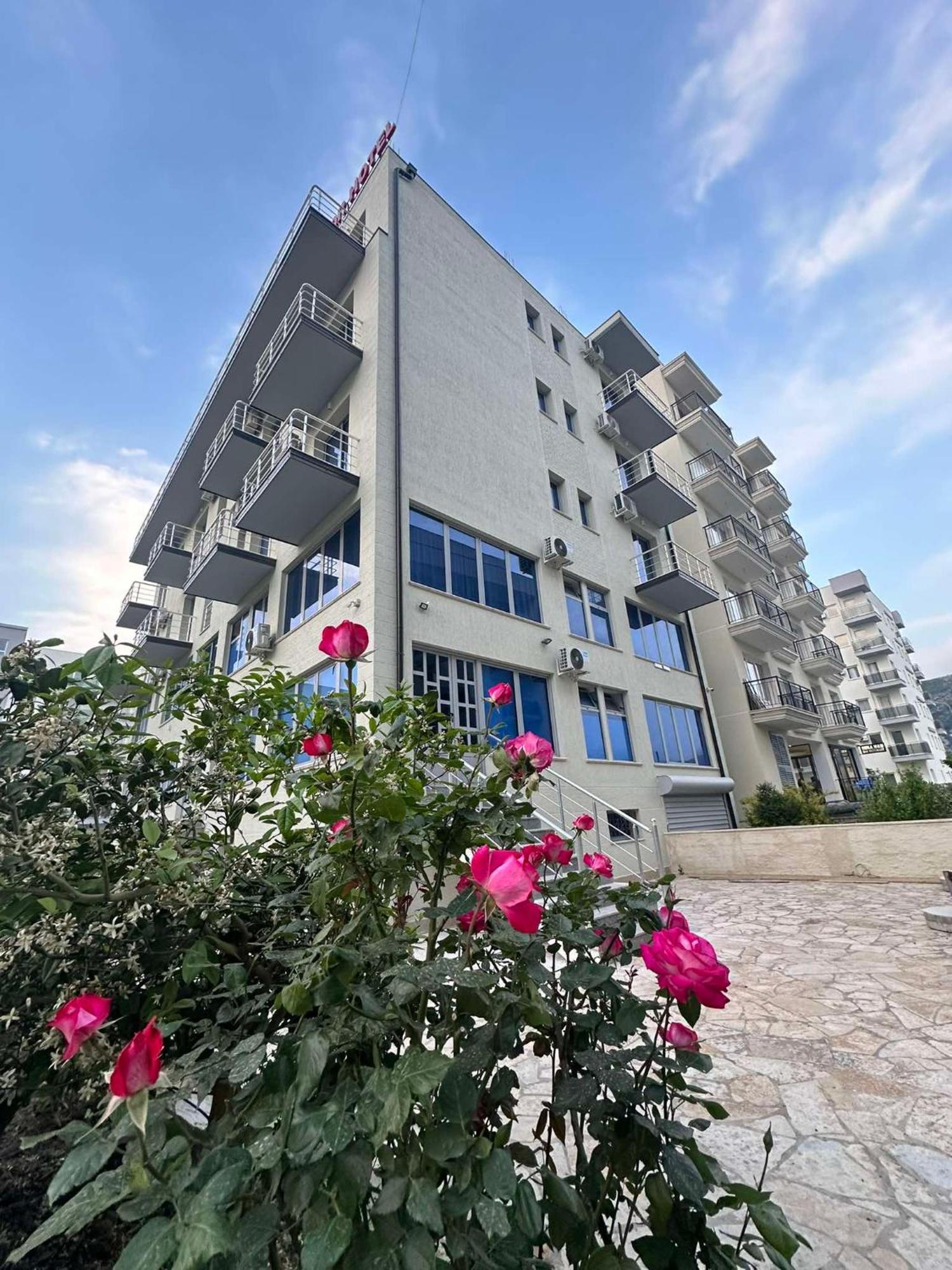 Deor Hotel Shengjin Exterior photo